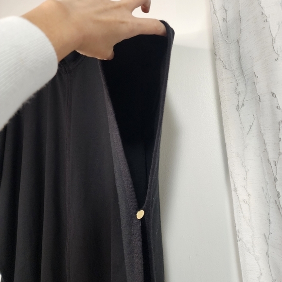 St John Black Wool Poncho Knit cape Minimalist Lagenlook Neutral Luxury luxe - Picture 7 of 15